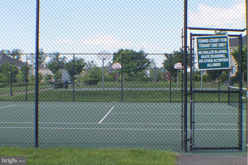 BRISTOW VILLAGE - Residential Lease