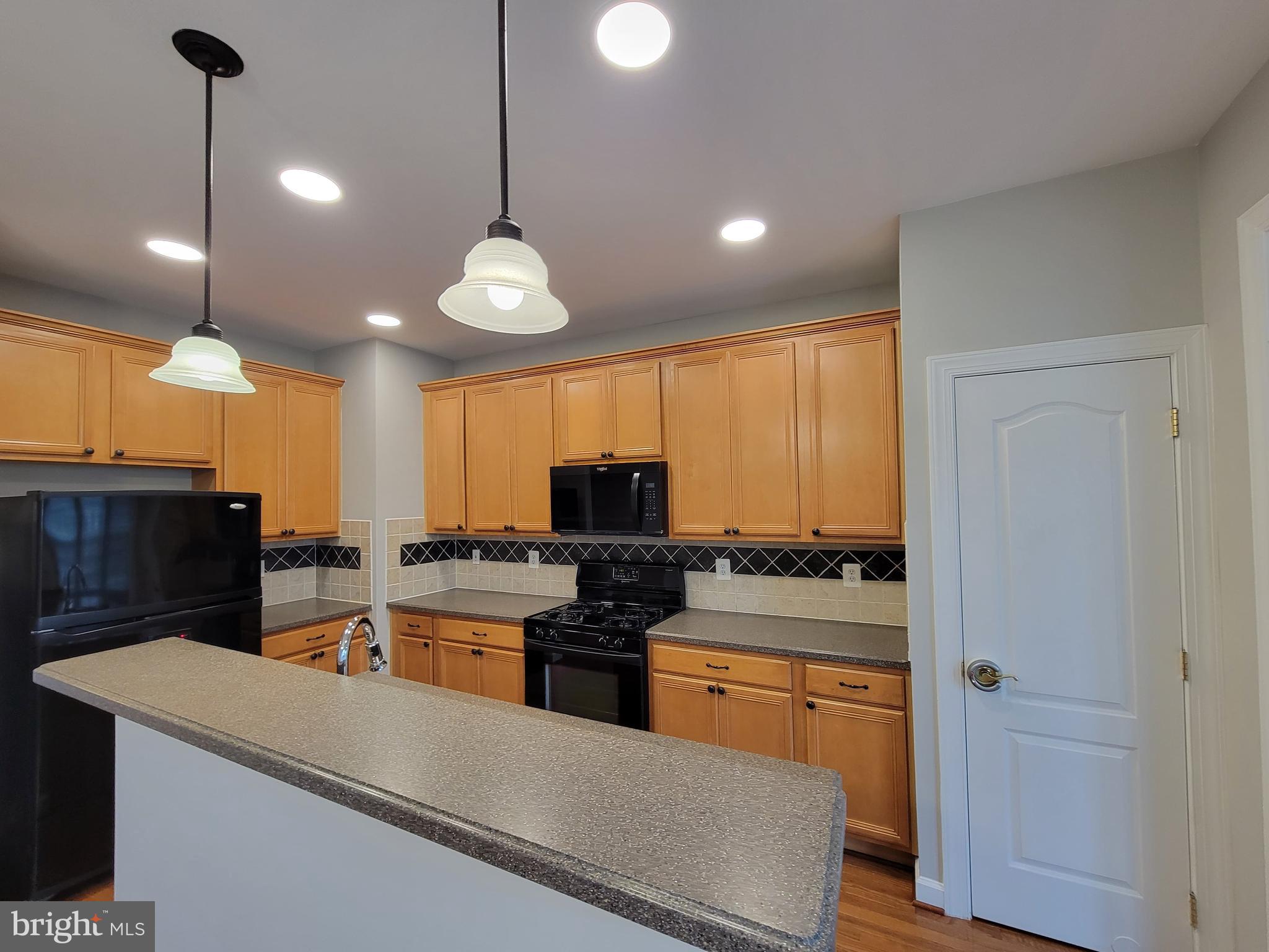 BRISTOW VILLAGE - Residential Lease