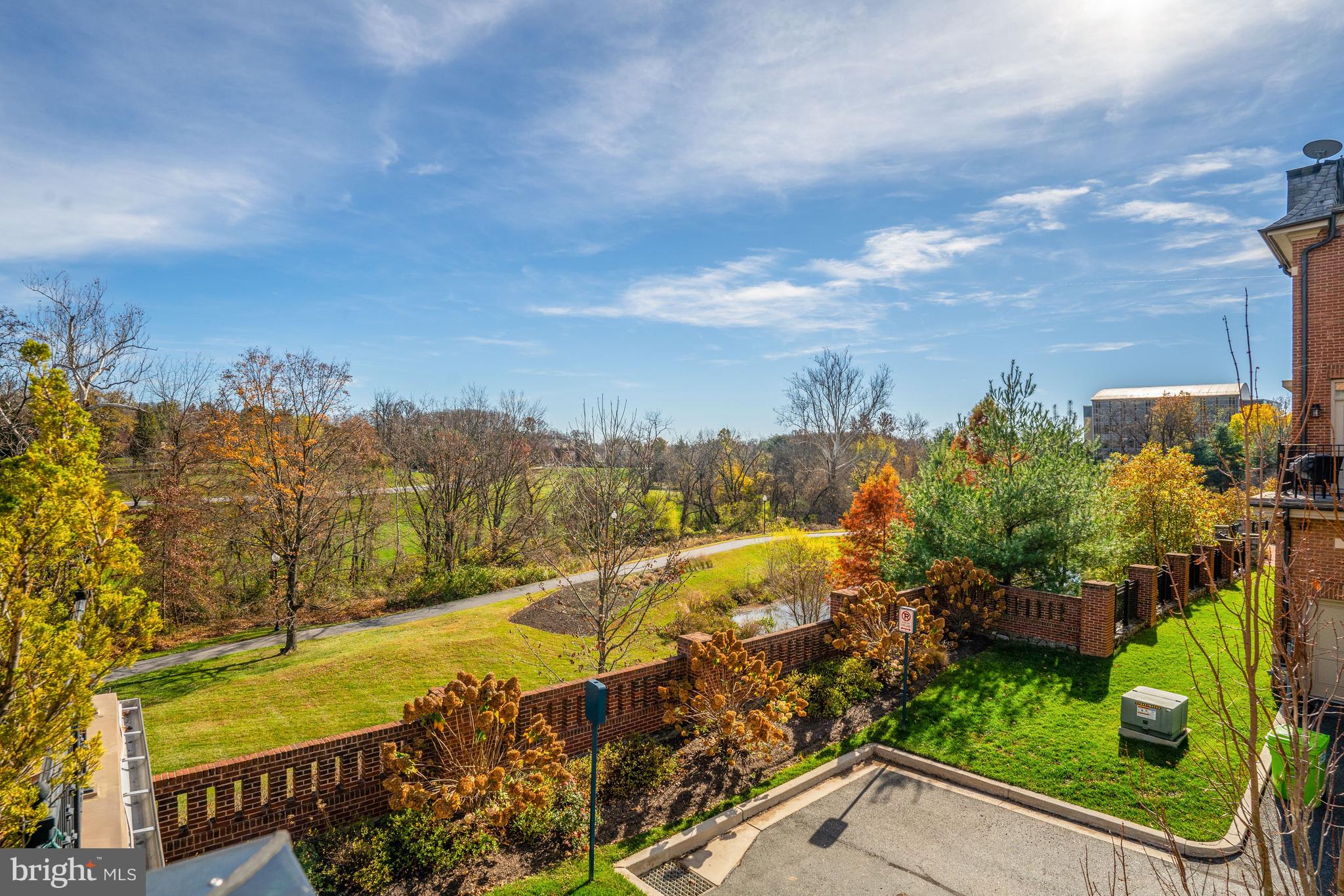 SYMPHONY PARK - Residential