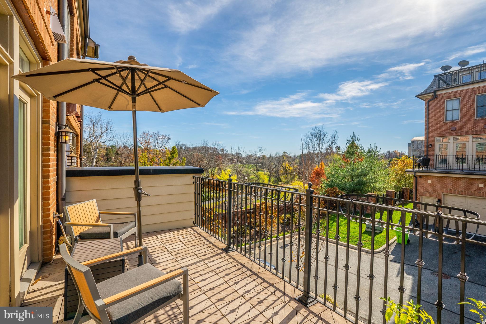 SYMPHONY PARK - Residential