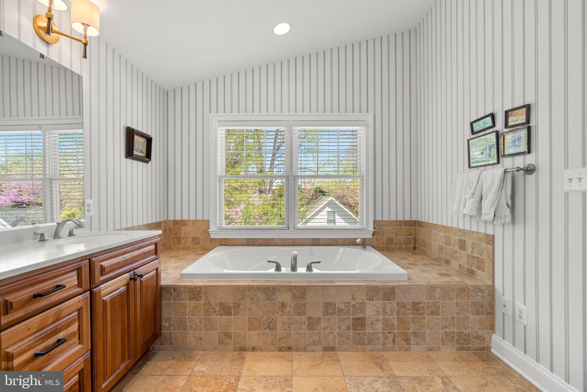 EASTPORT - Residential