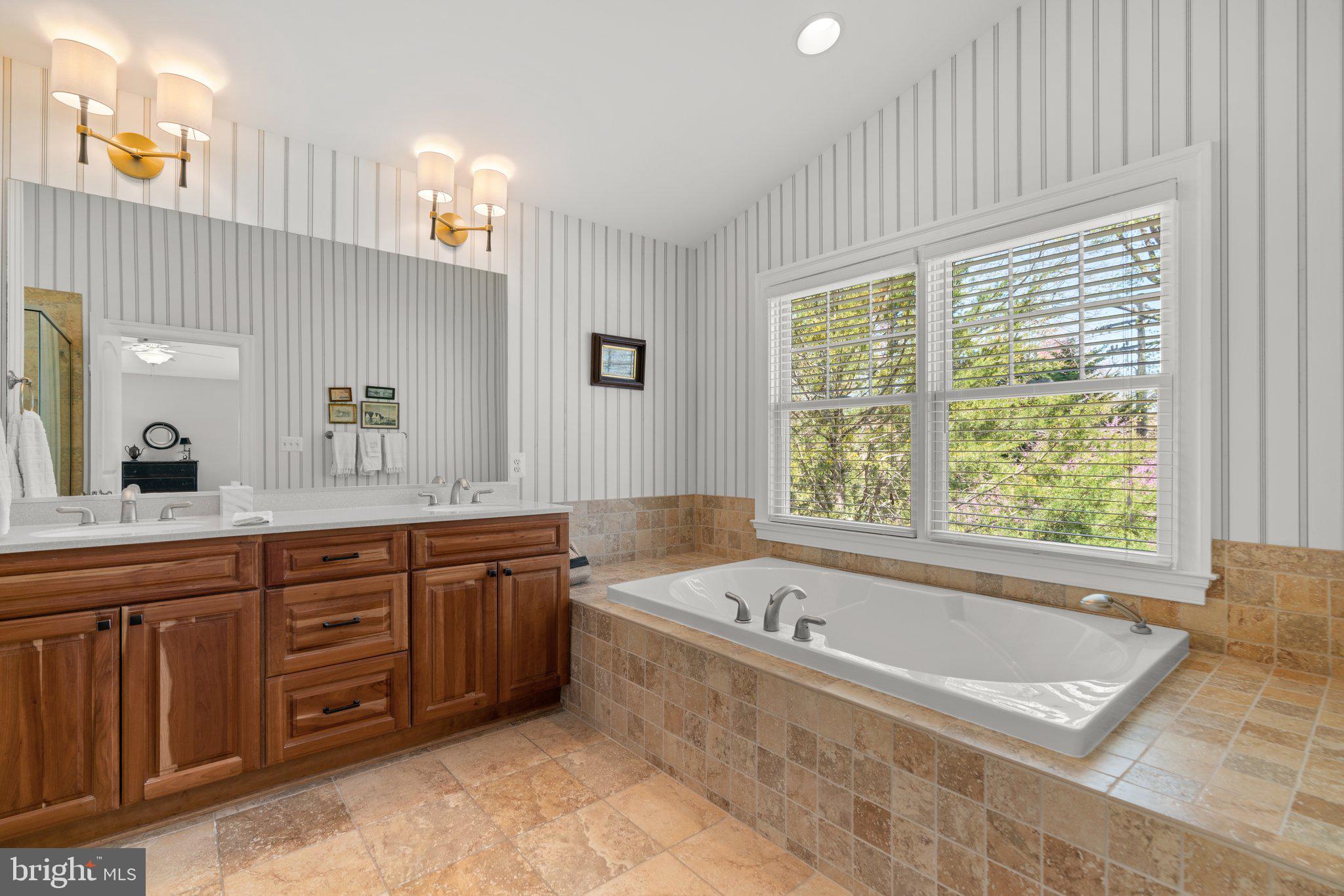 EASTPORT - Residential