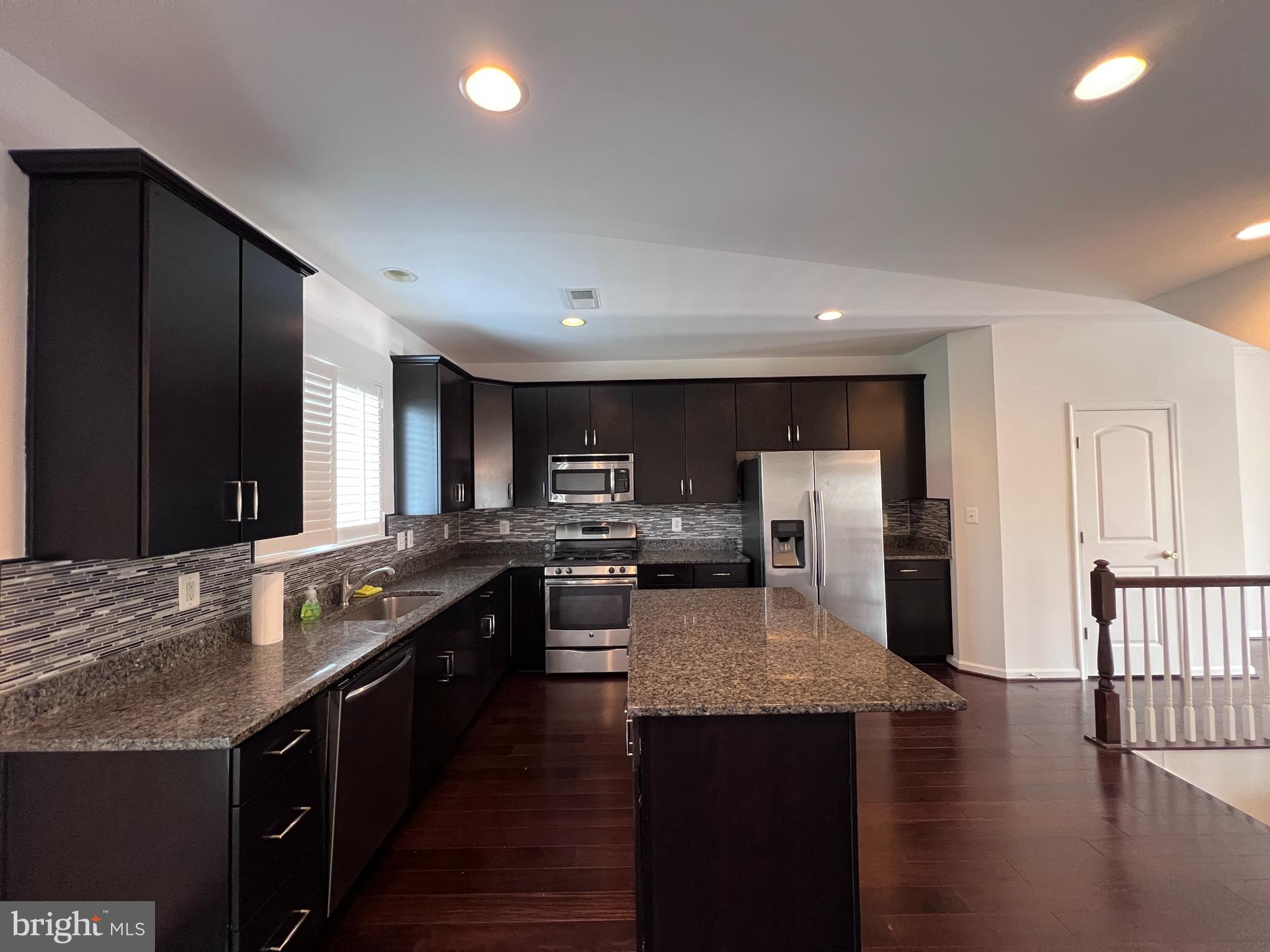 9243 DAWKINS CREST CIRCLE
