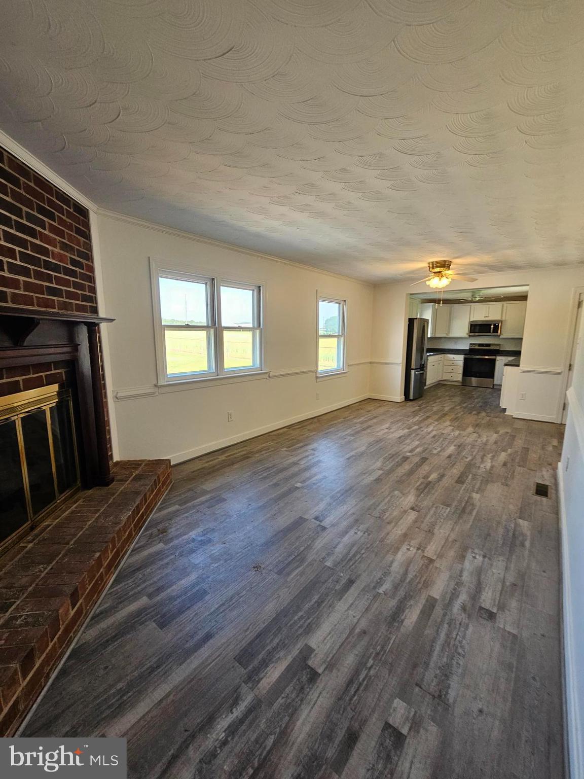 UNKNOWN - Residential Lease