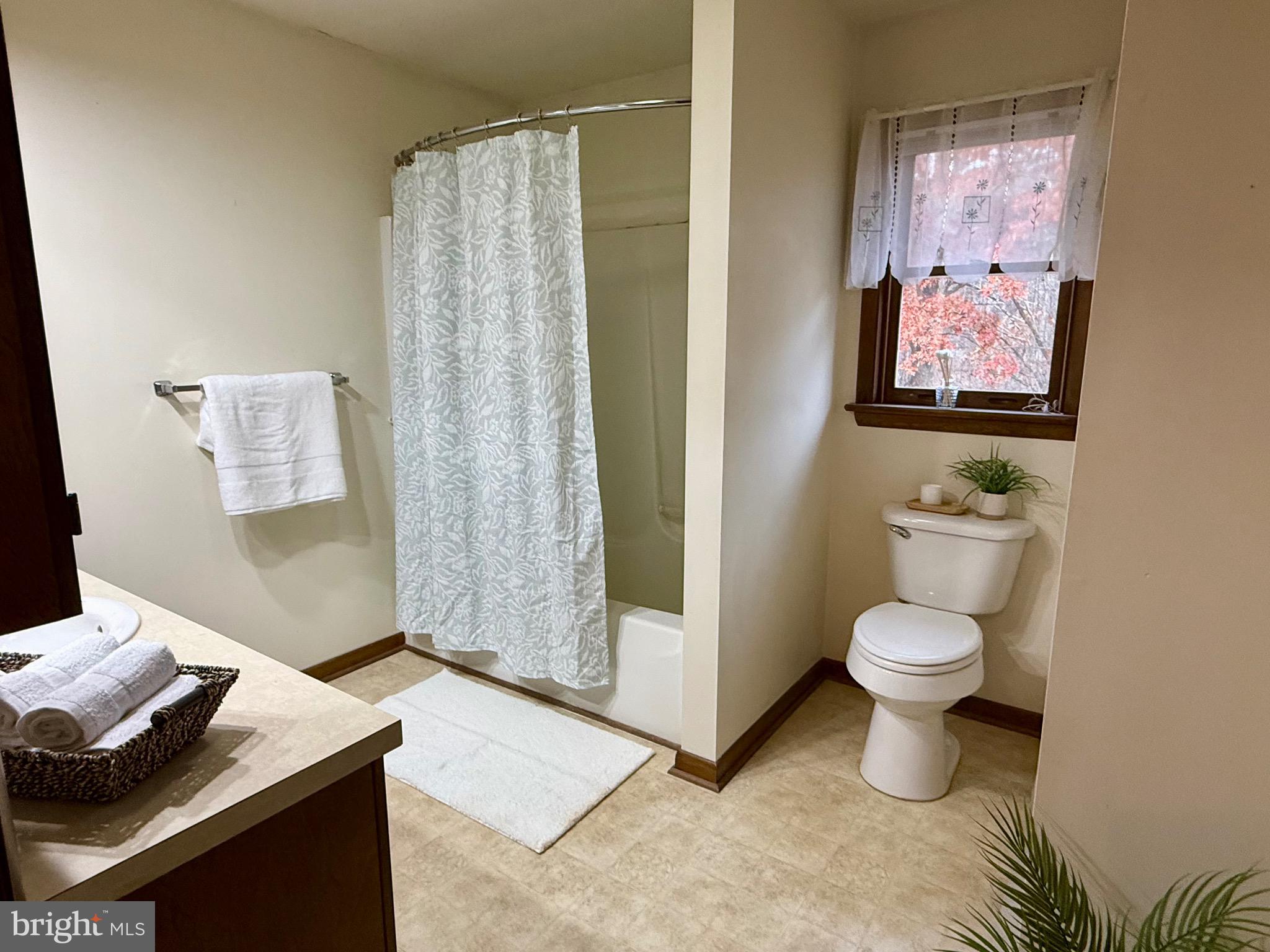 GERRARDSTOWN - Residential