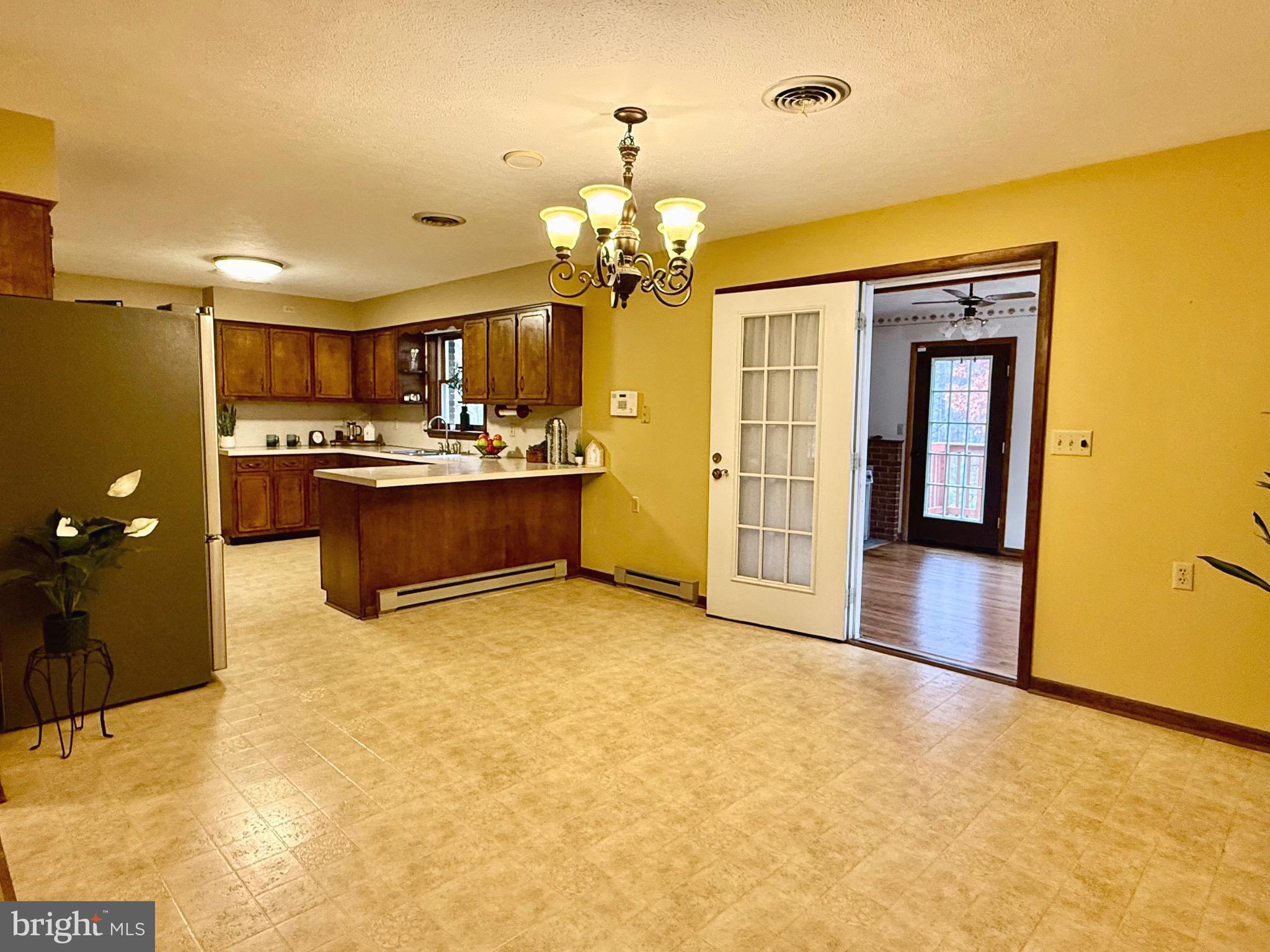 GERRARDSTOWN - Residential