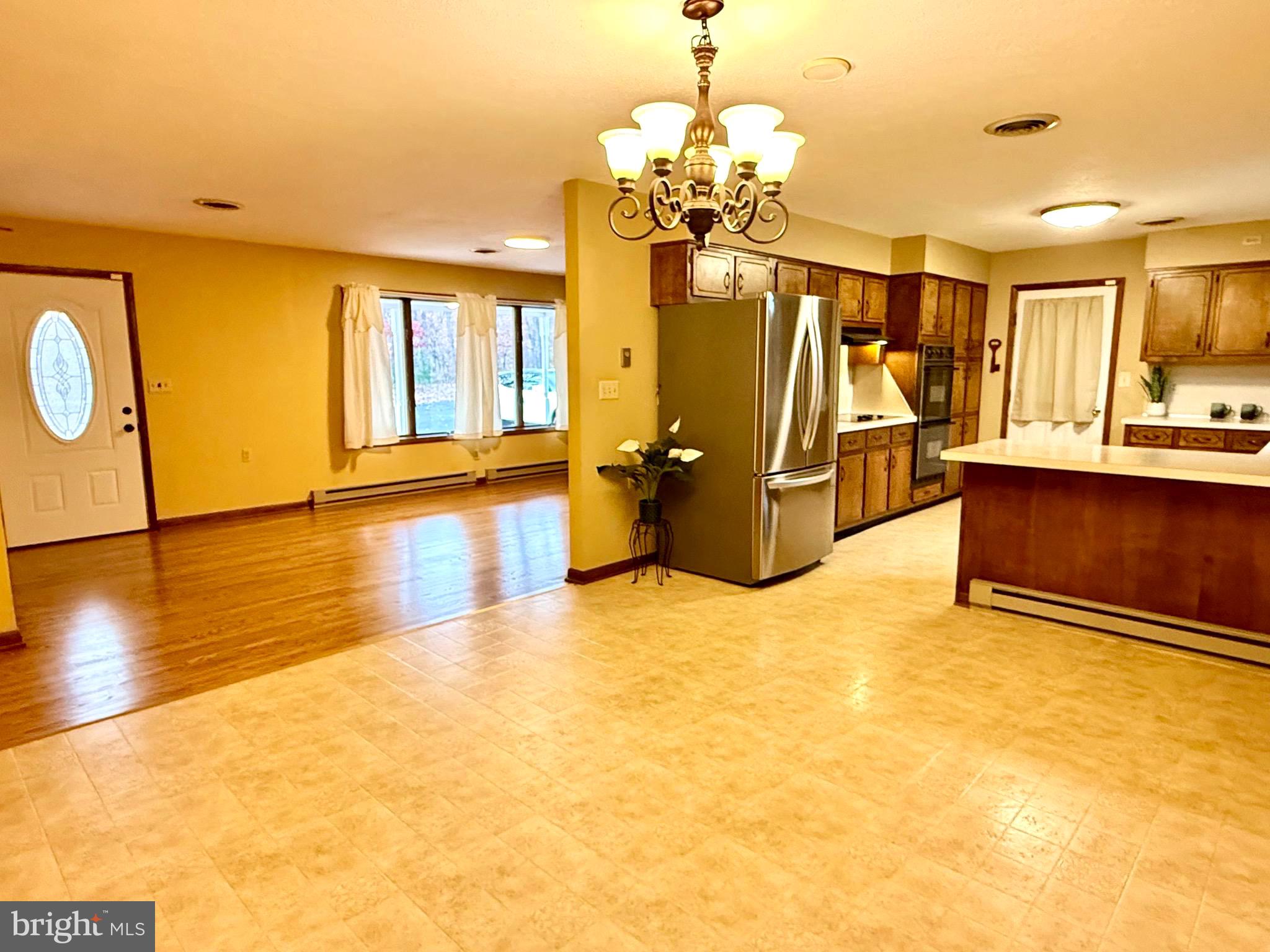 GERRARDSTOWN - Residential