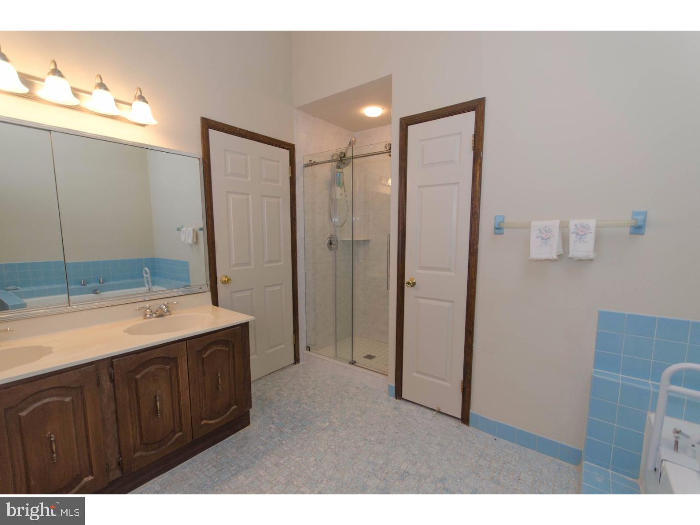 GWYN AYRE - Residential