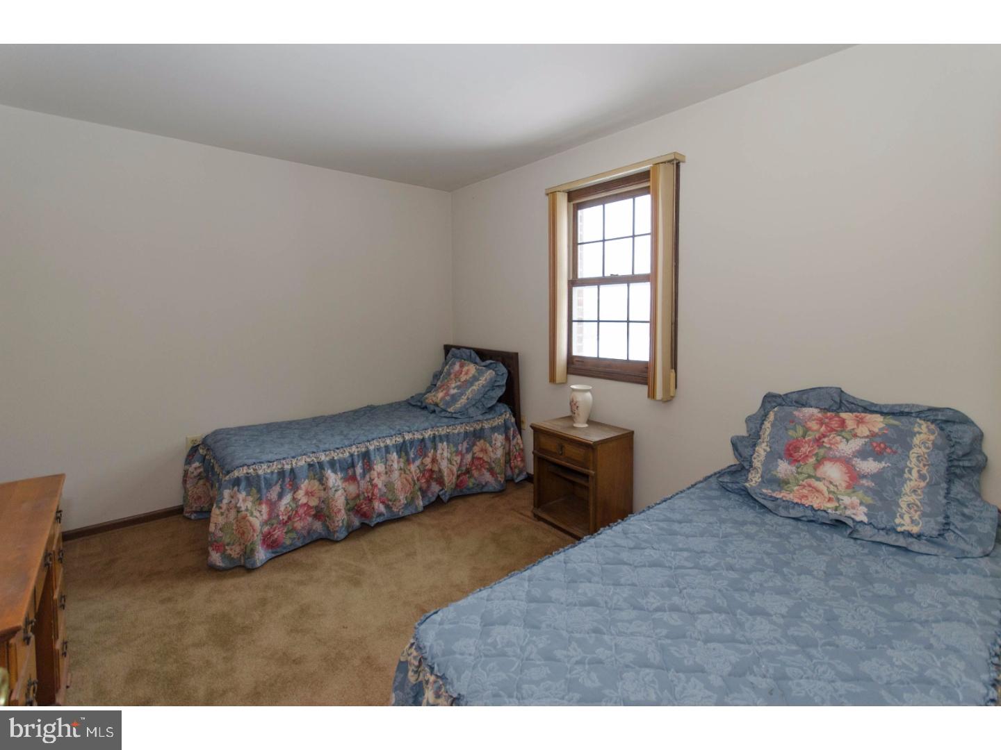 GWYN AYRE - Residential