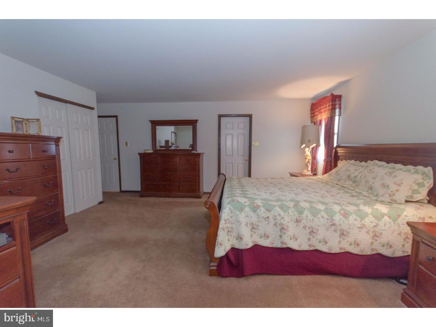 GWYN AYRE - Residential