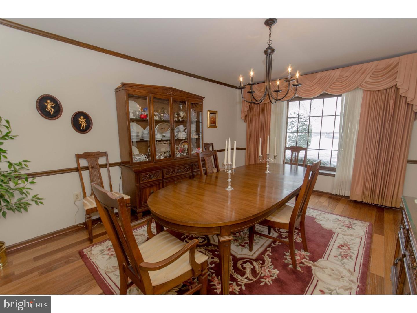 GWYN AYRE - Residential