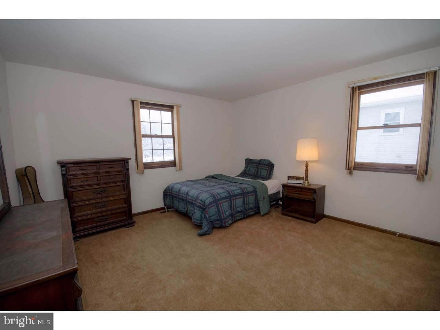 GWYN AYRE - Residential