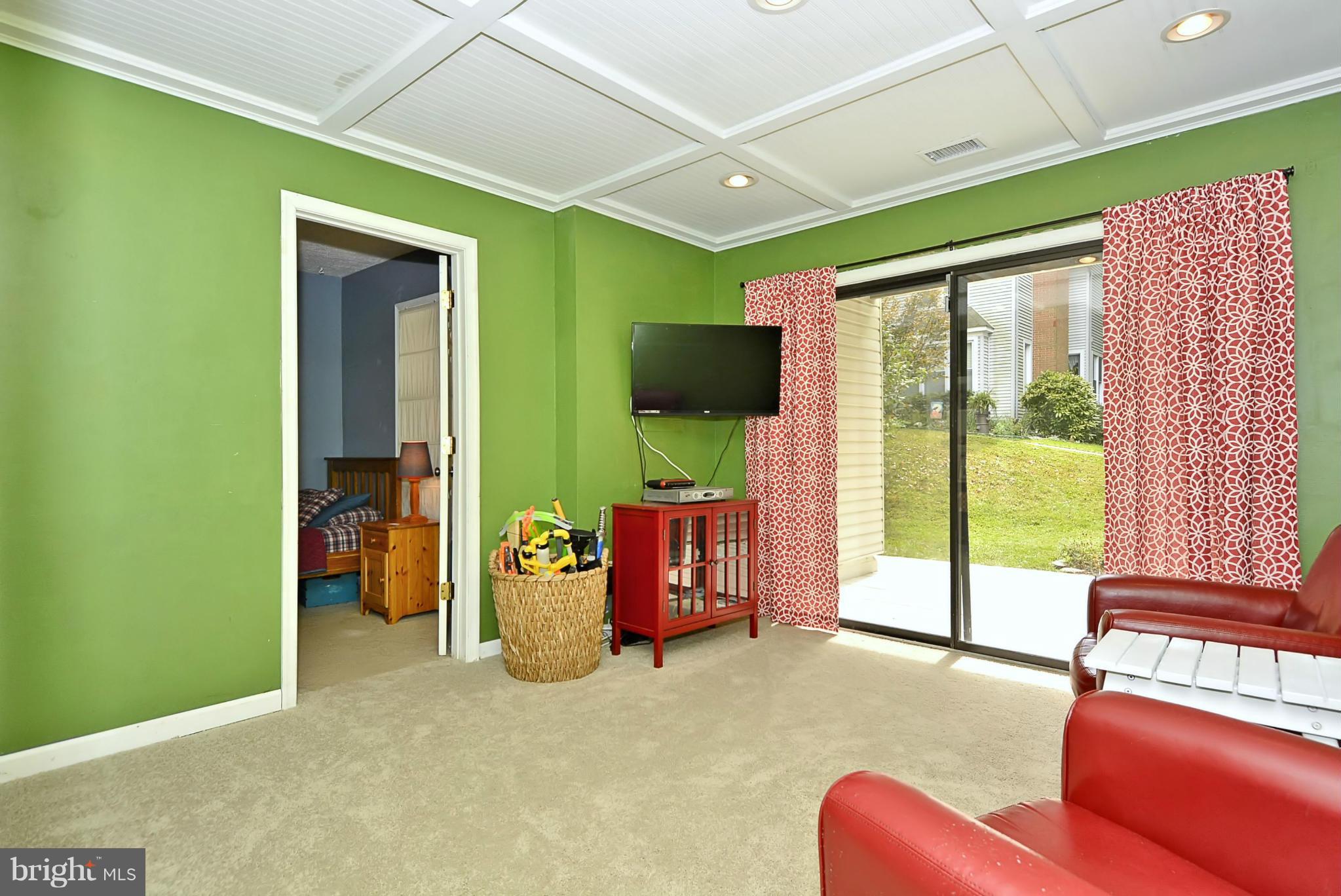 TRIPOLIS AT LAKE BRADDOCK - Residential