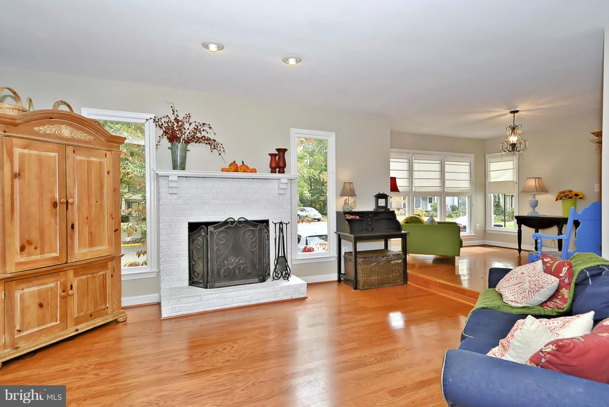 TRIPOLIS AT LAKE BRADDOCK - Residential