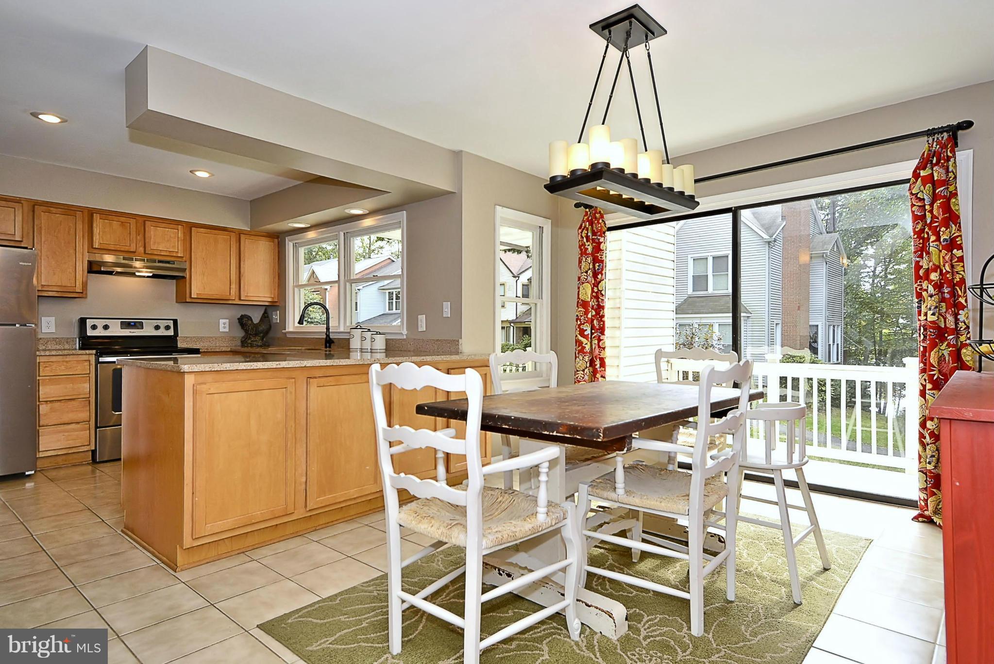 TRIPOLIS AT LAKE BRADDOCK - Residential