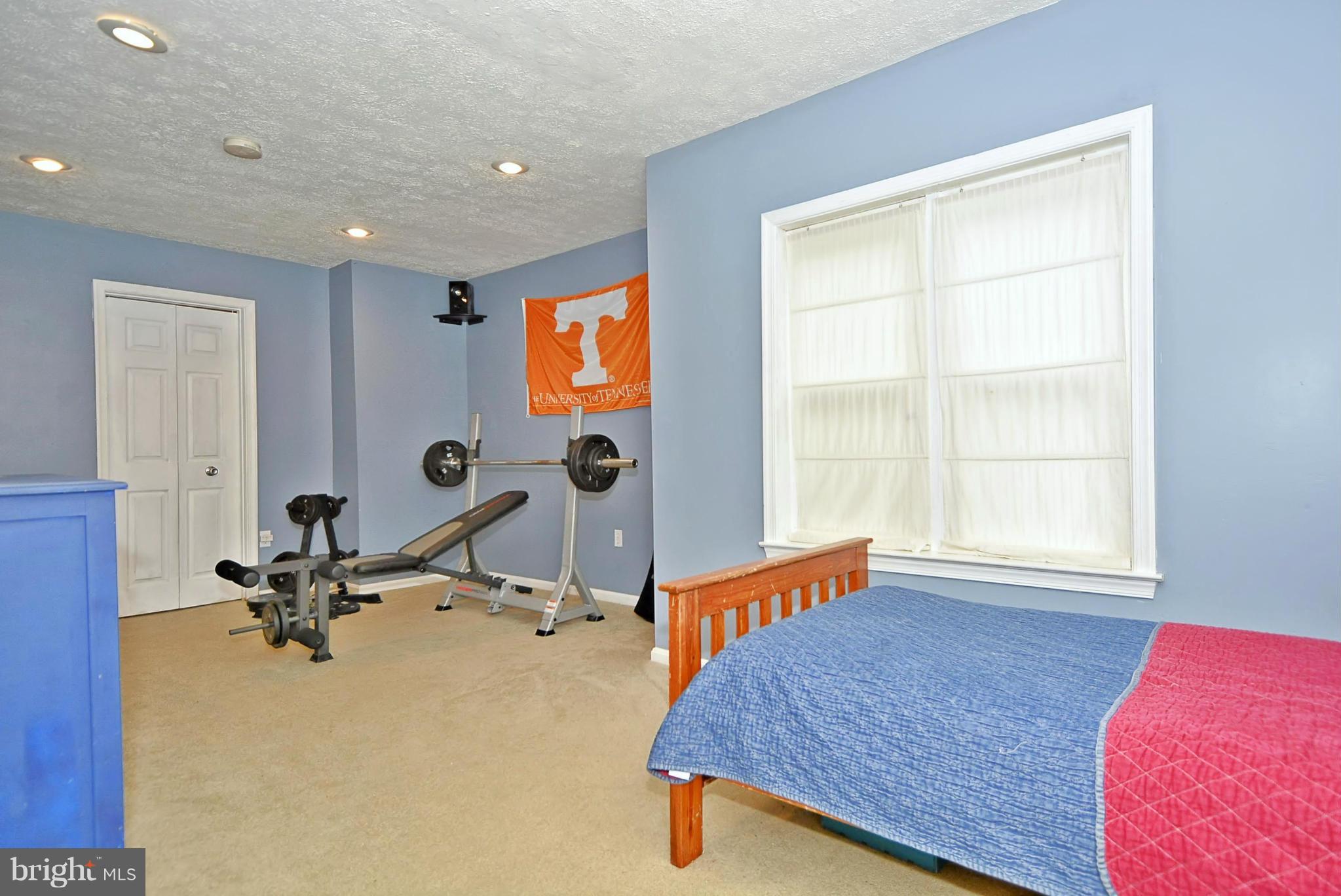 TRIPOLIS AT LAKE BRADDOCK - Residential