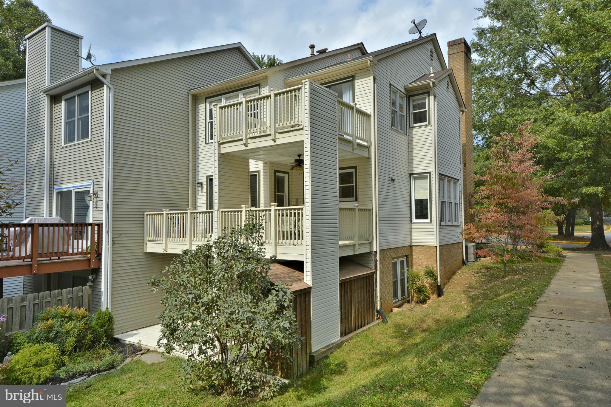 TRIPOLIS AT LAKE BRADDOCK - Residential