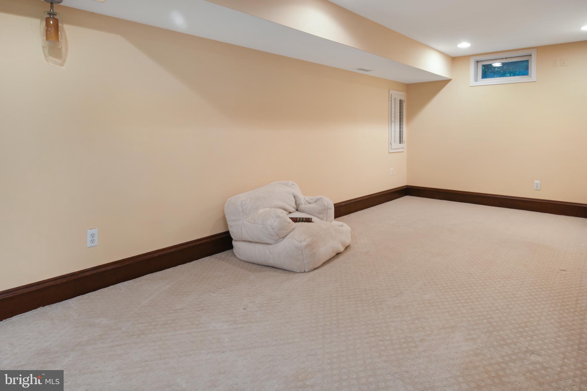 VILLAGES OF URBANA - Residential