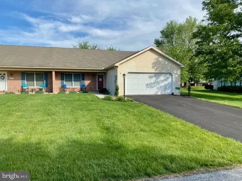 3467 Gleneagles Drive, Chambersburg, PA MLS: PAFL2027202