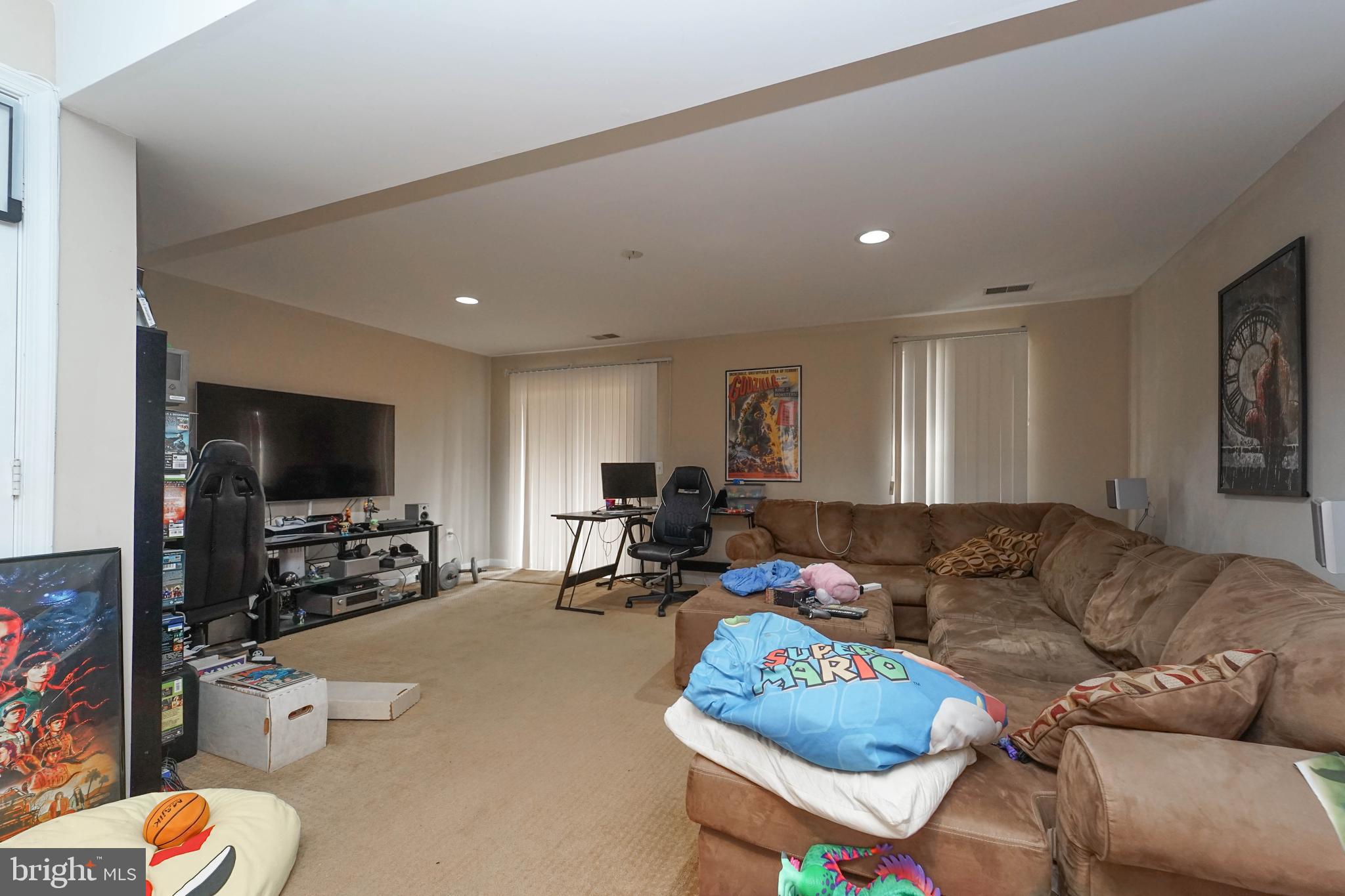 PLEASANT HILLS - Residential