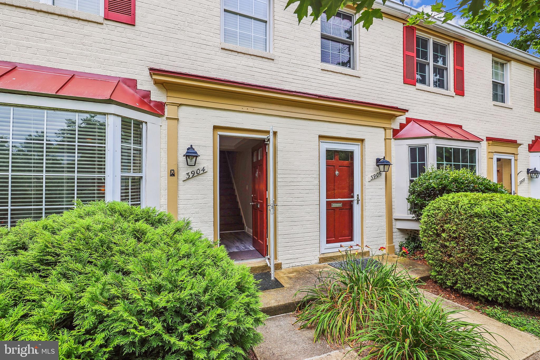 FAIRLINGTON TOWNE - Residential