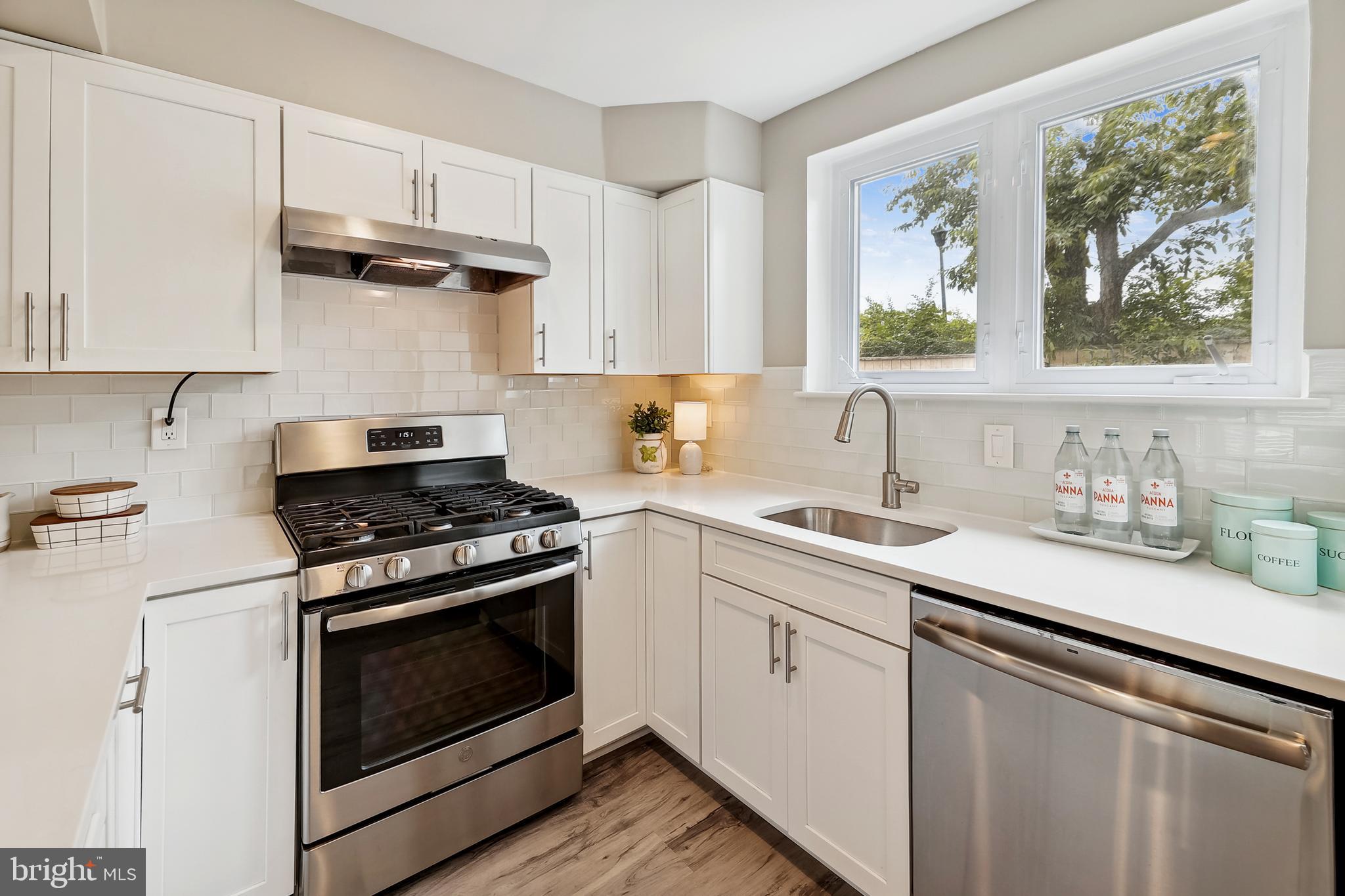 FAIRLINGTON TOWNE - Residential