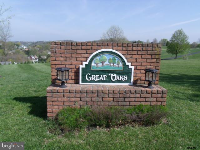 GREAT OAKS - Land