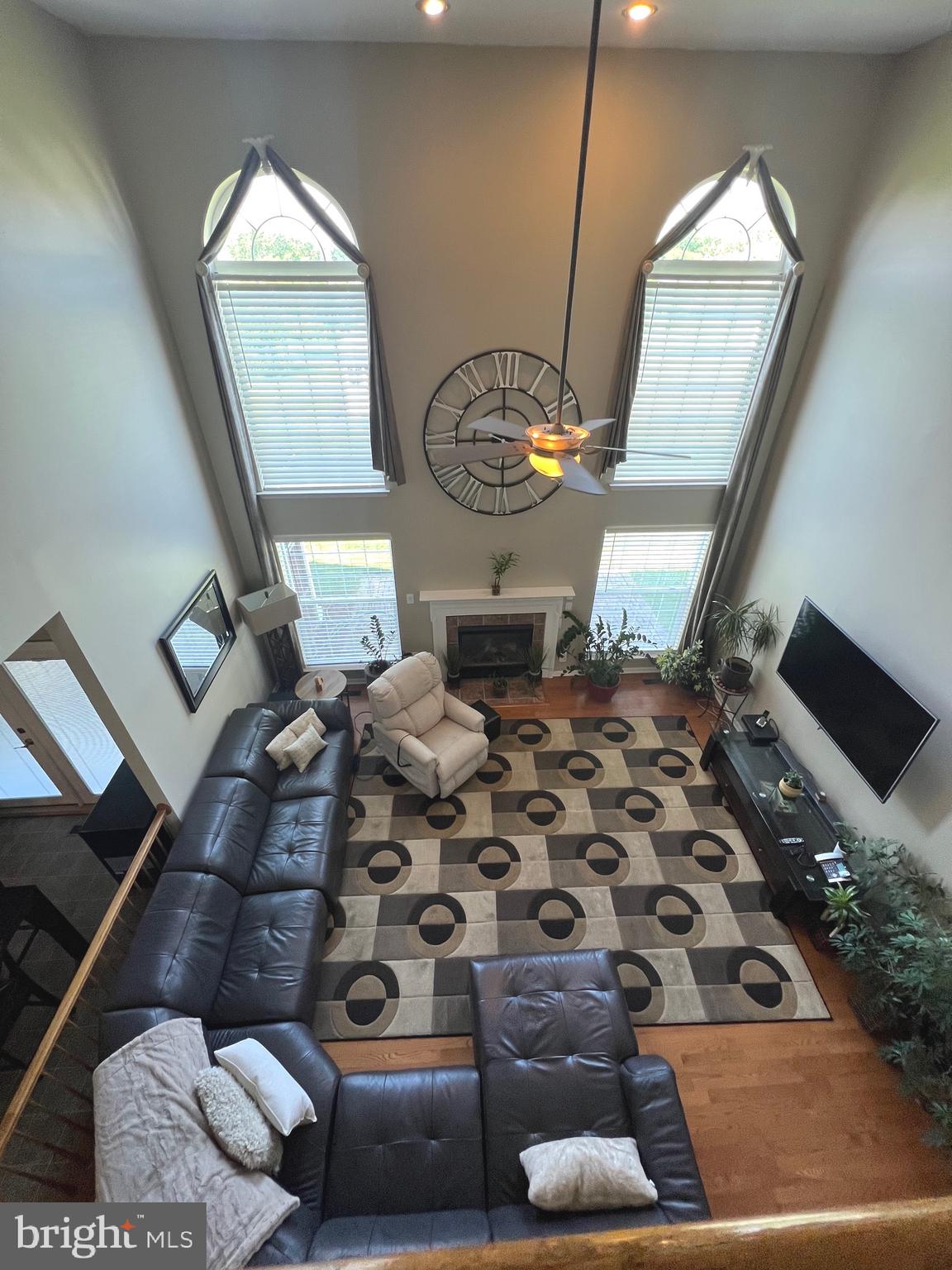 EAST HAMPTON - Residential