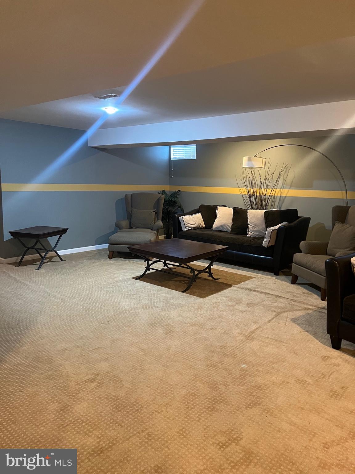 EAST HAMPTON - Residential