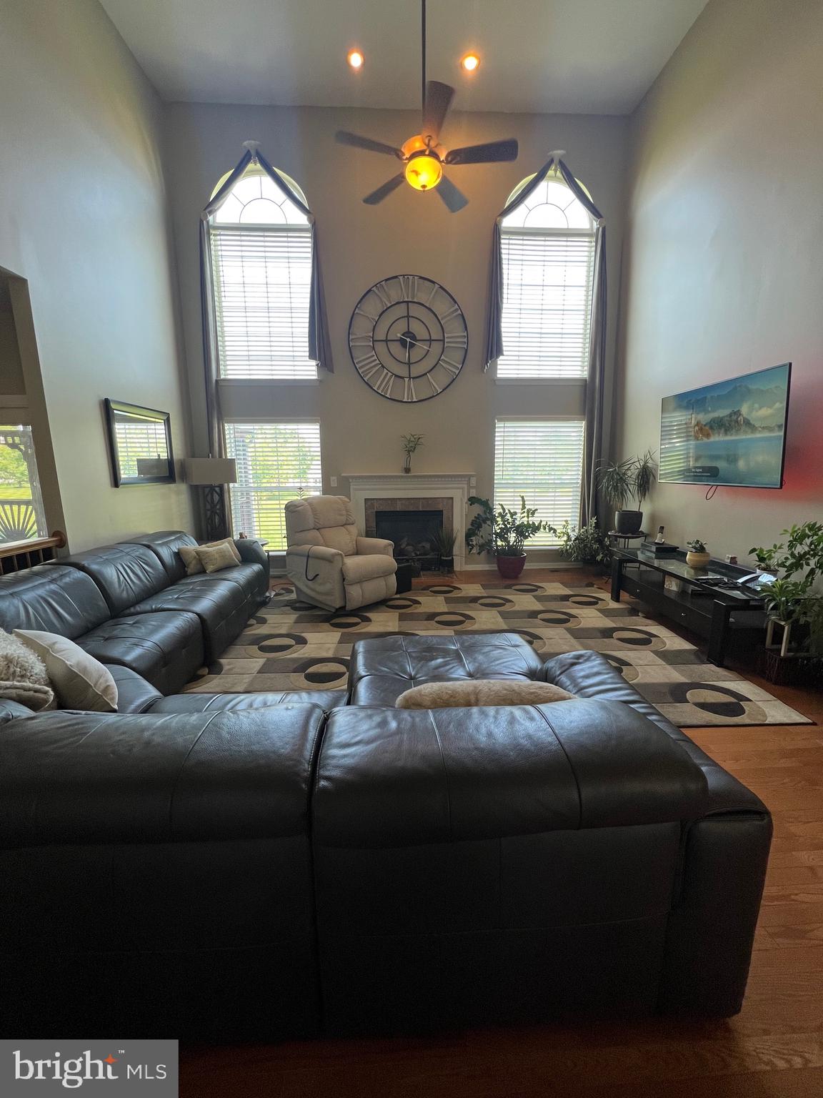 EAST HAMPTON - Residential