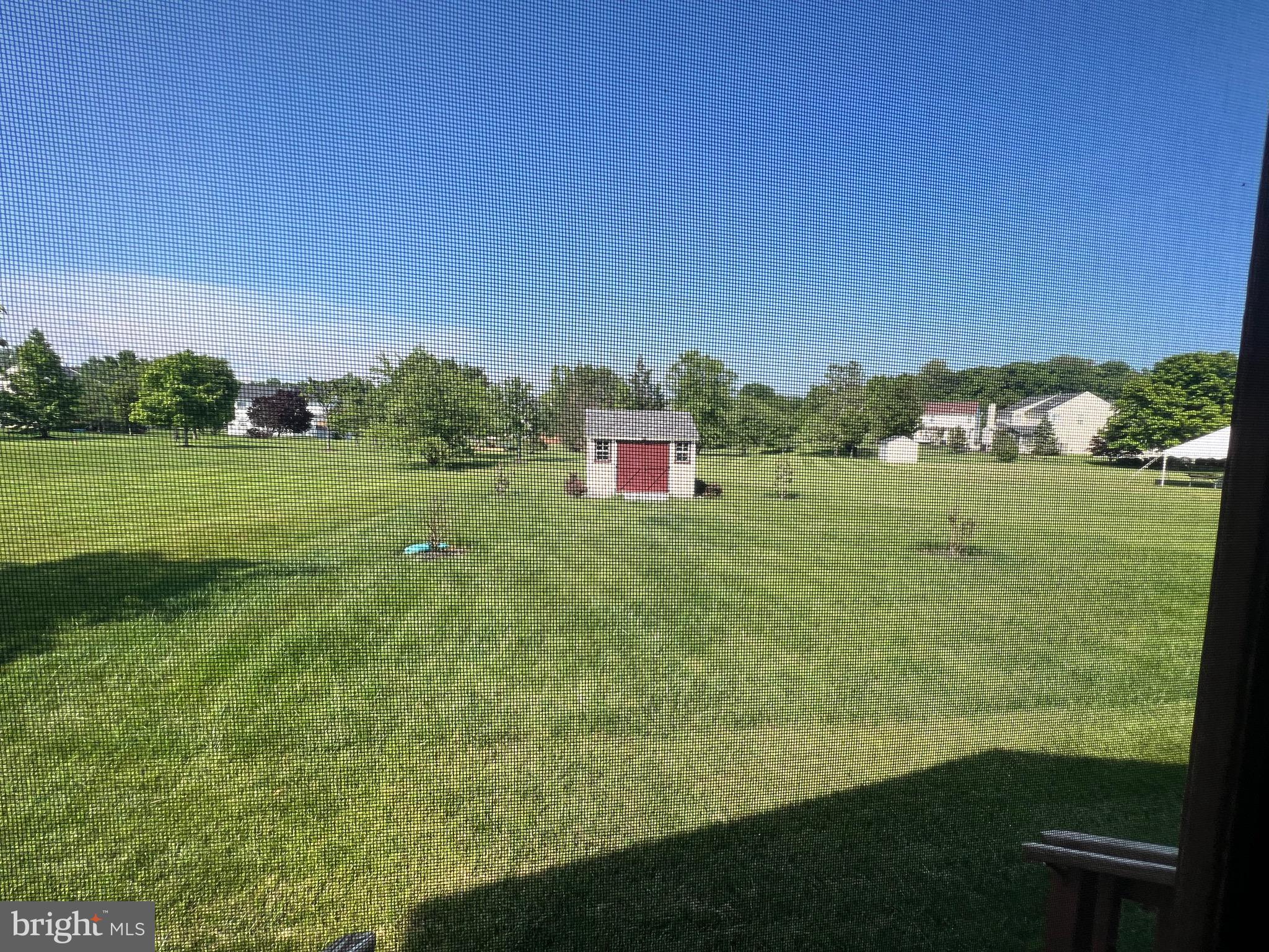 EAST HAMPTON - Residential