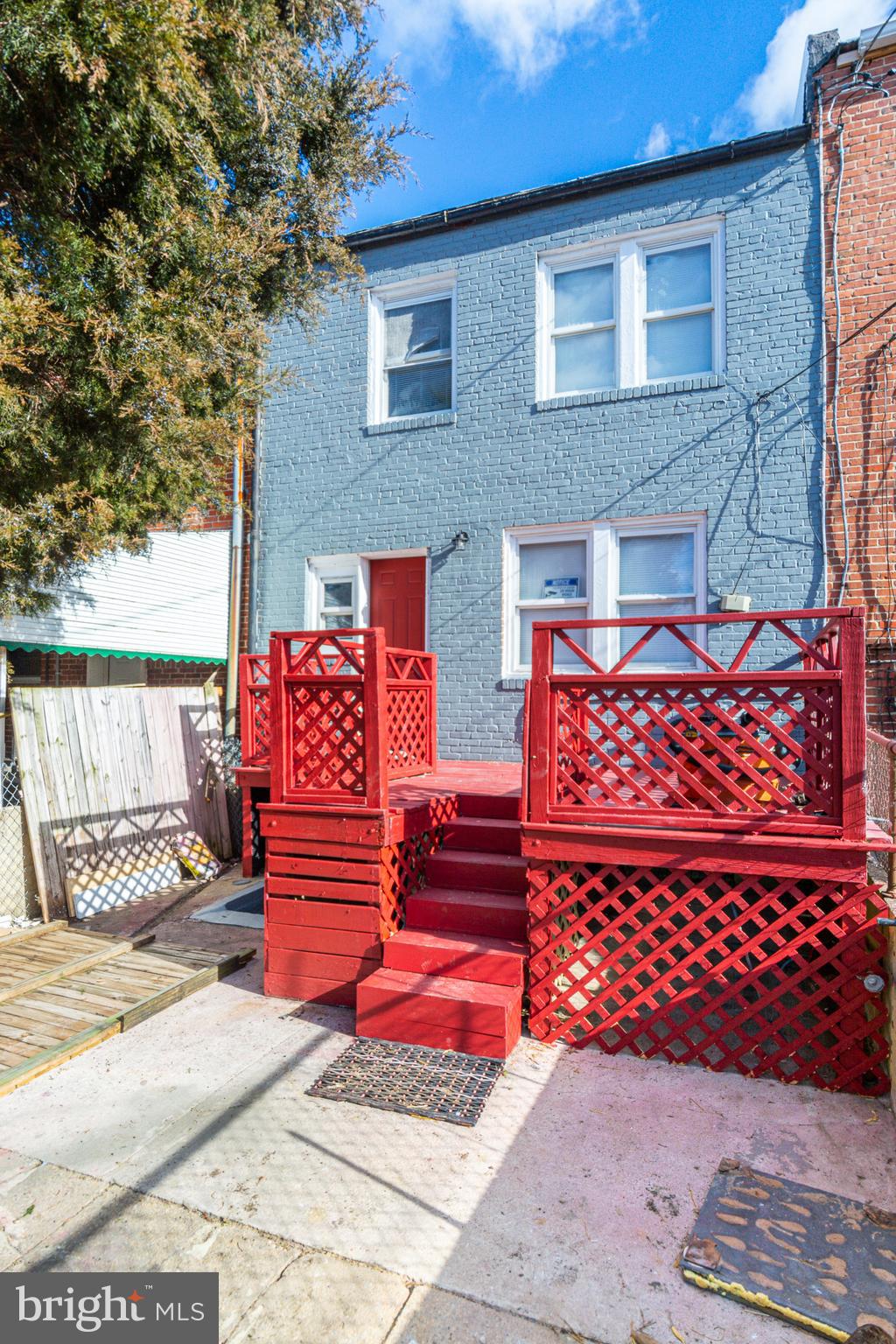 ARLINGTON - Residential