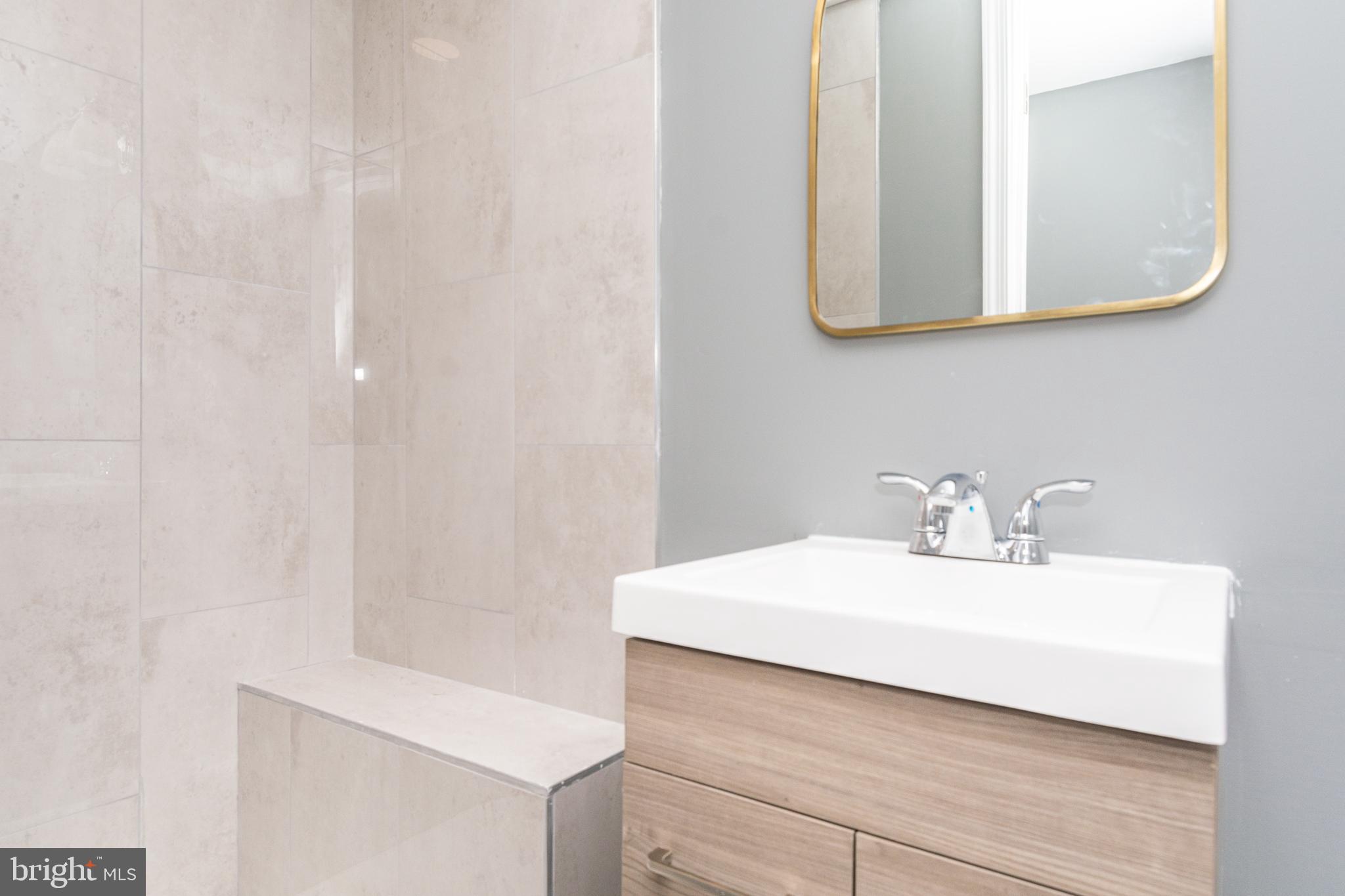 ARLINGTON - Residential