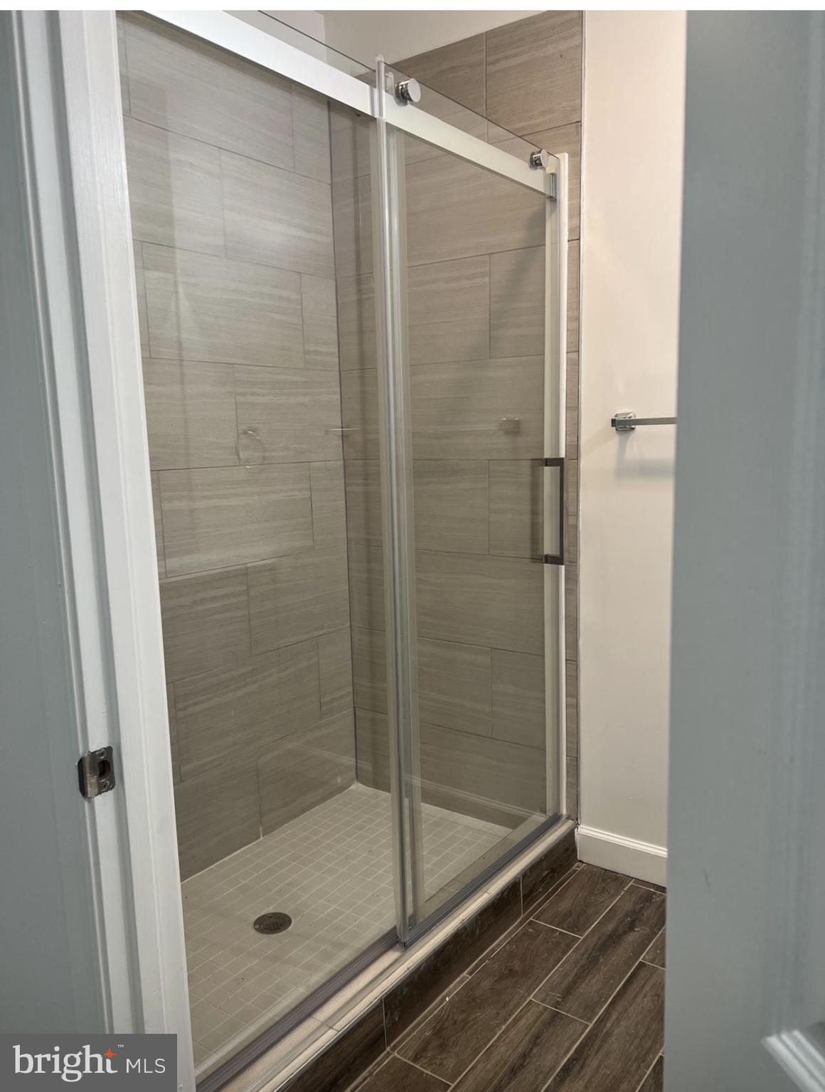 DENIT ESTATES - Residential Lease