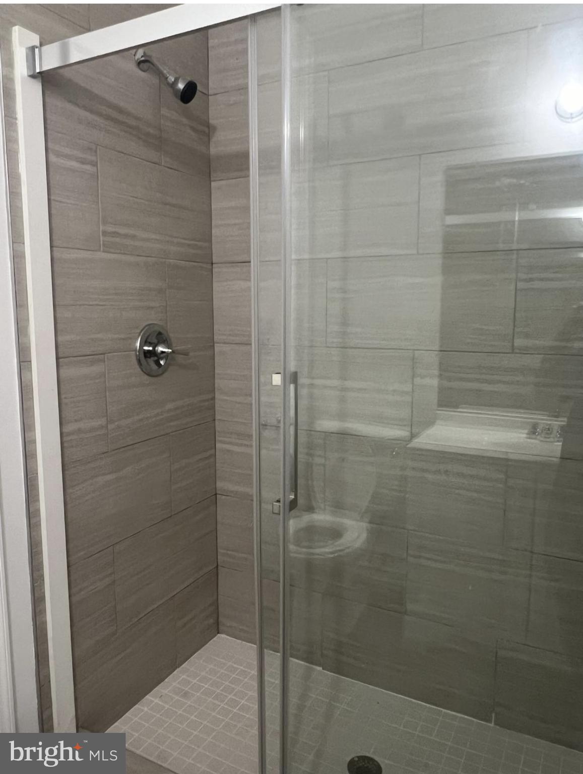 DENIT ESTATES - Residential Lease