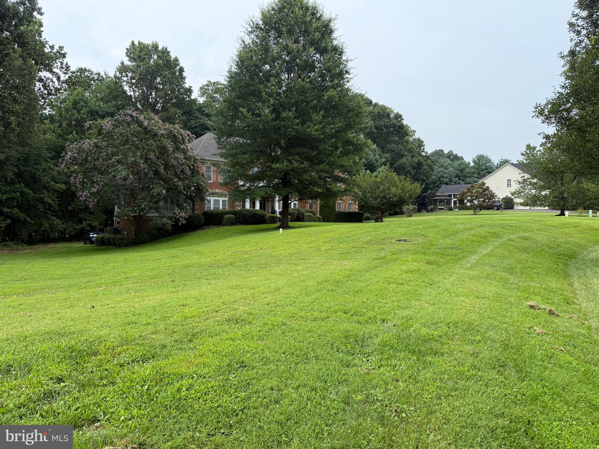 DENIT ESTATES - Residential Lease