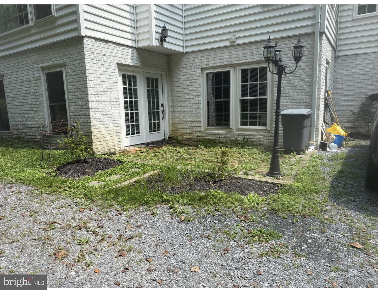 DENIT ESTATES - Residential Lease