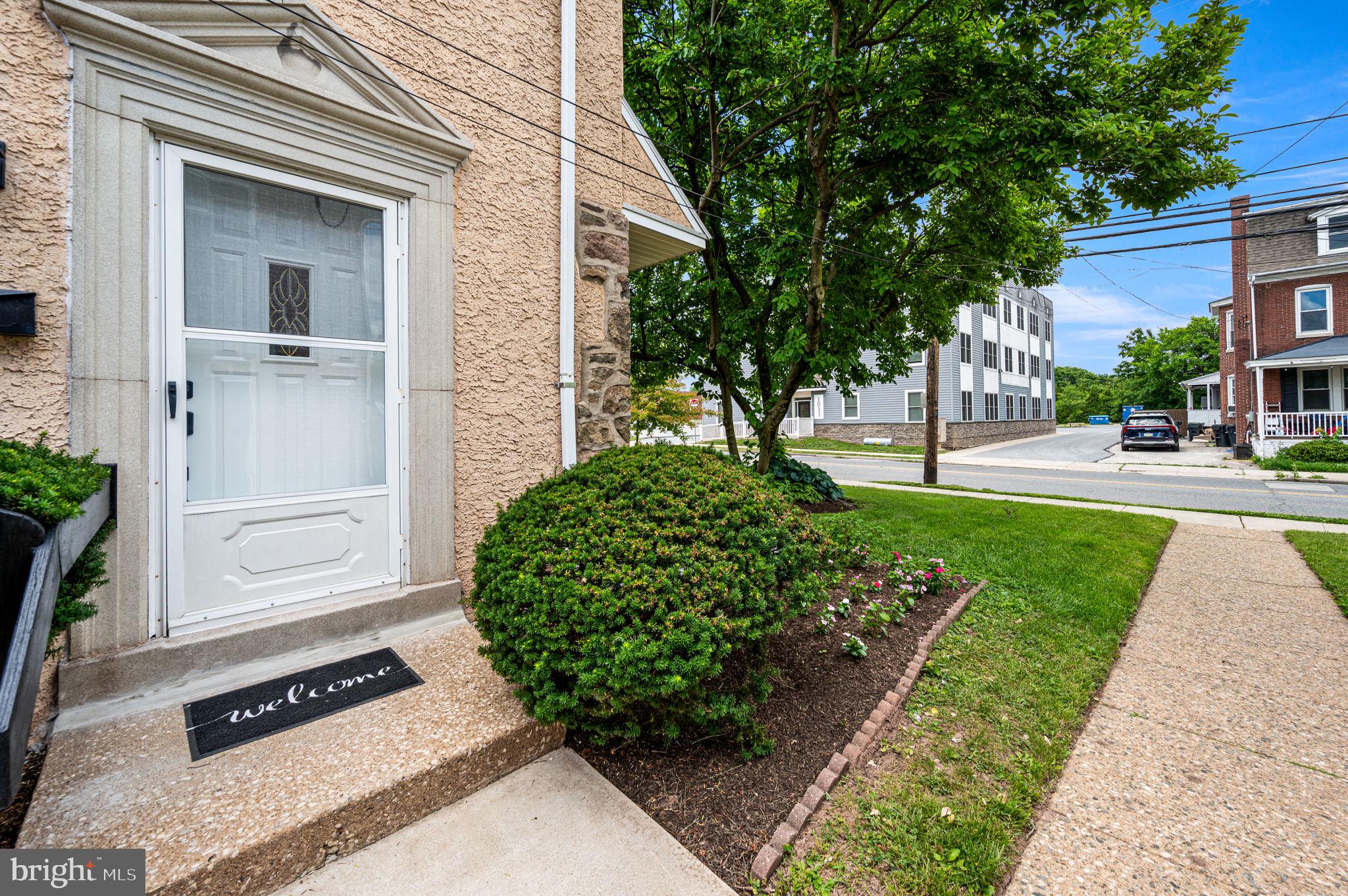 1024 W BRIDGE STREET