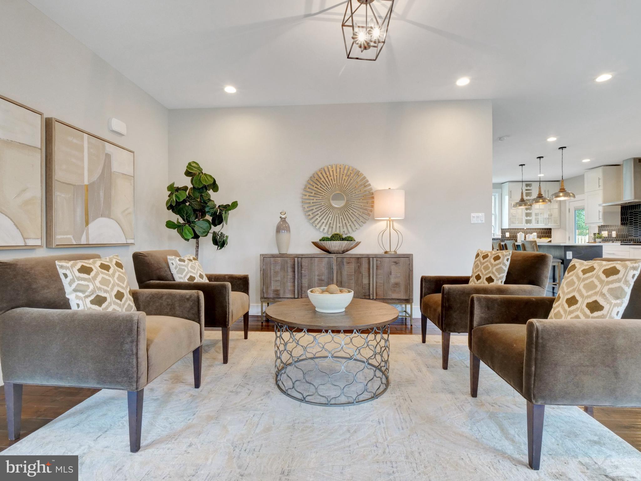 VIENNA WOODS - Residential