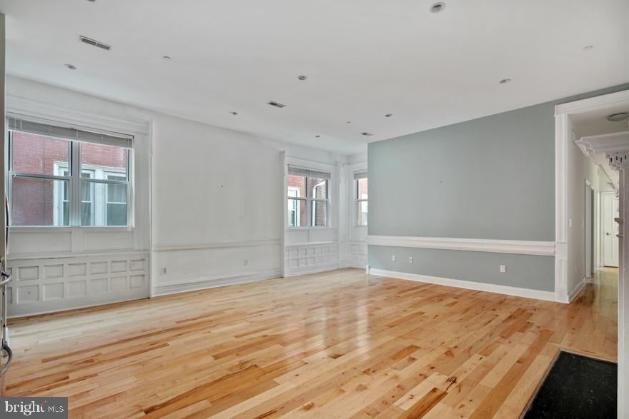 1311 SPRUCE STREET 203
