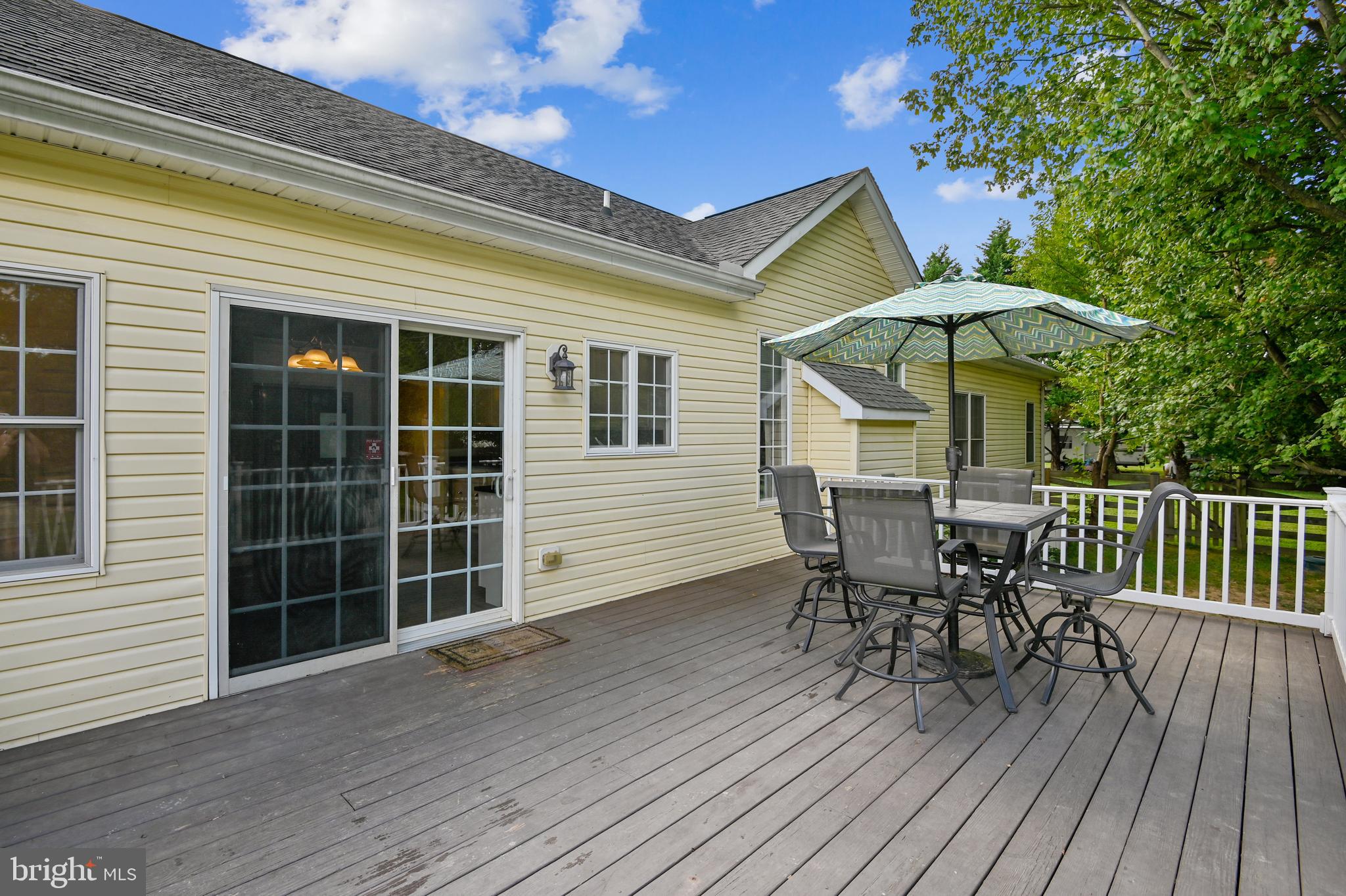 KINGSTOWNE MANOR - Residential