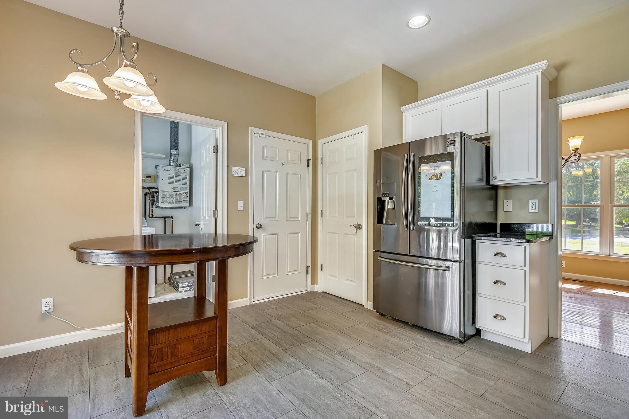 KINGSTOWNE MANOR - Residential