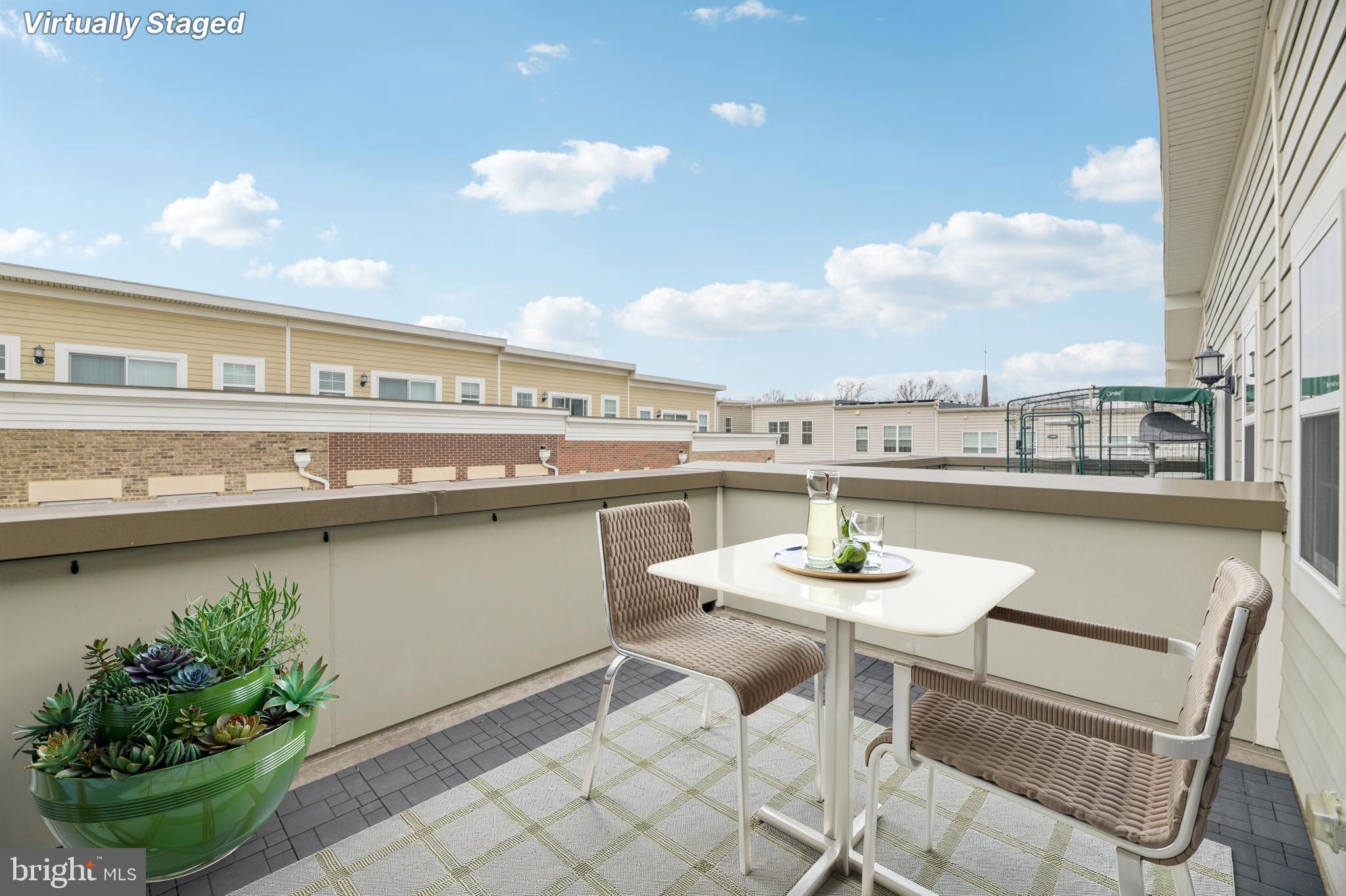 METROPOLITAN AT COLLEGE PARK - Residential