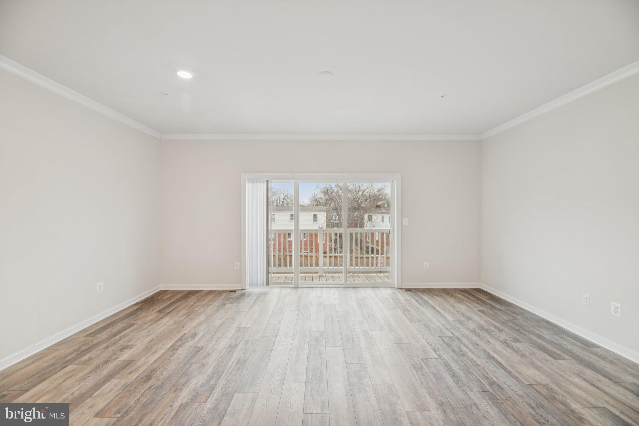 METROPOLITAN AT COLLEGE PARK - Residential