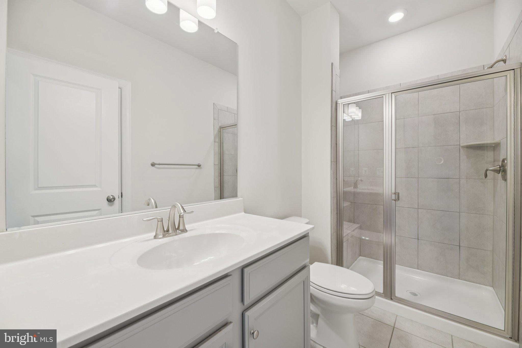 METROPOLITAN AT COLLEGE PARK - Residential