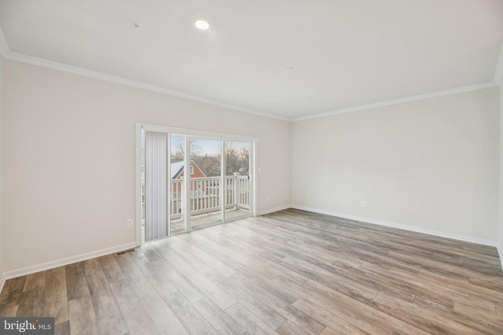 METROPOLITAN AT COLLEGE PARK - Residential