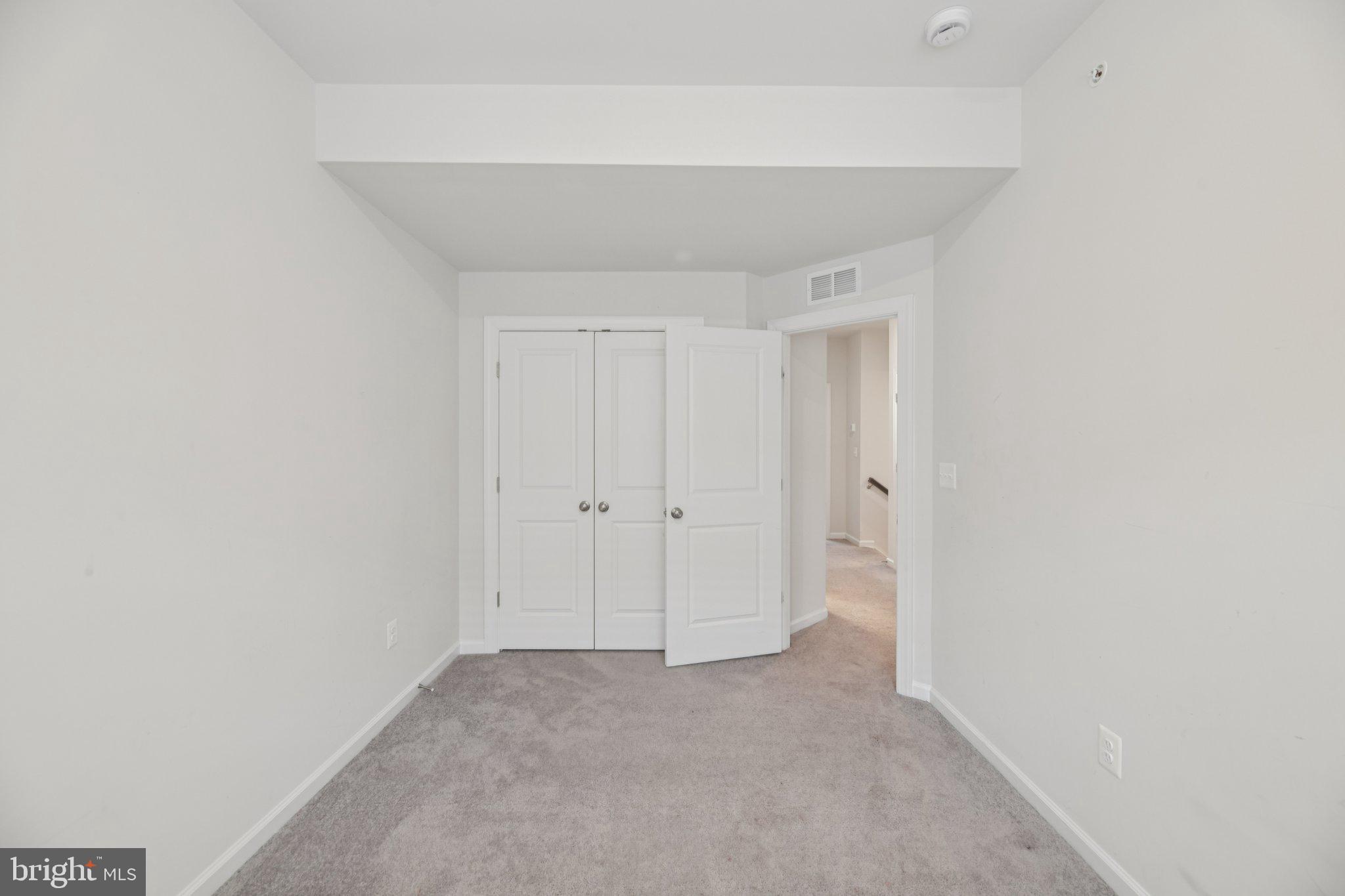 METROPOLITAN AT COLLEGE PARK - Residential