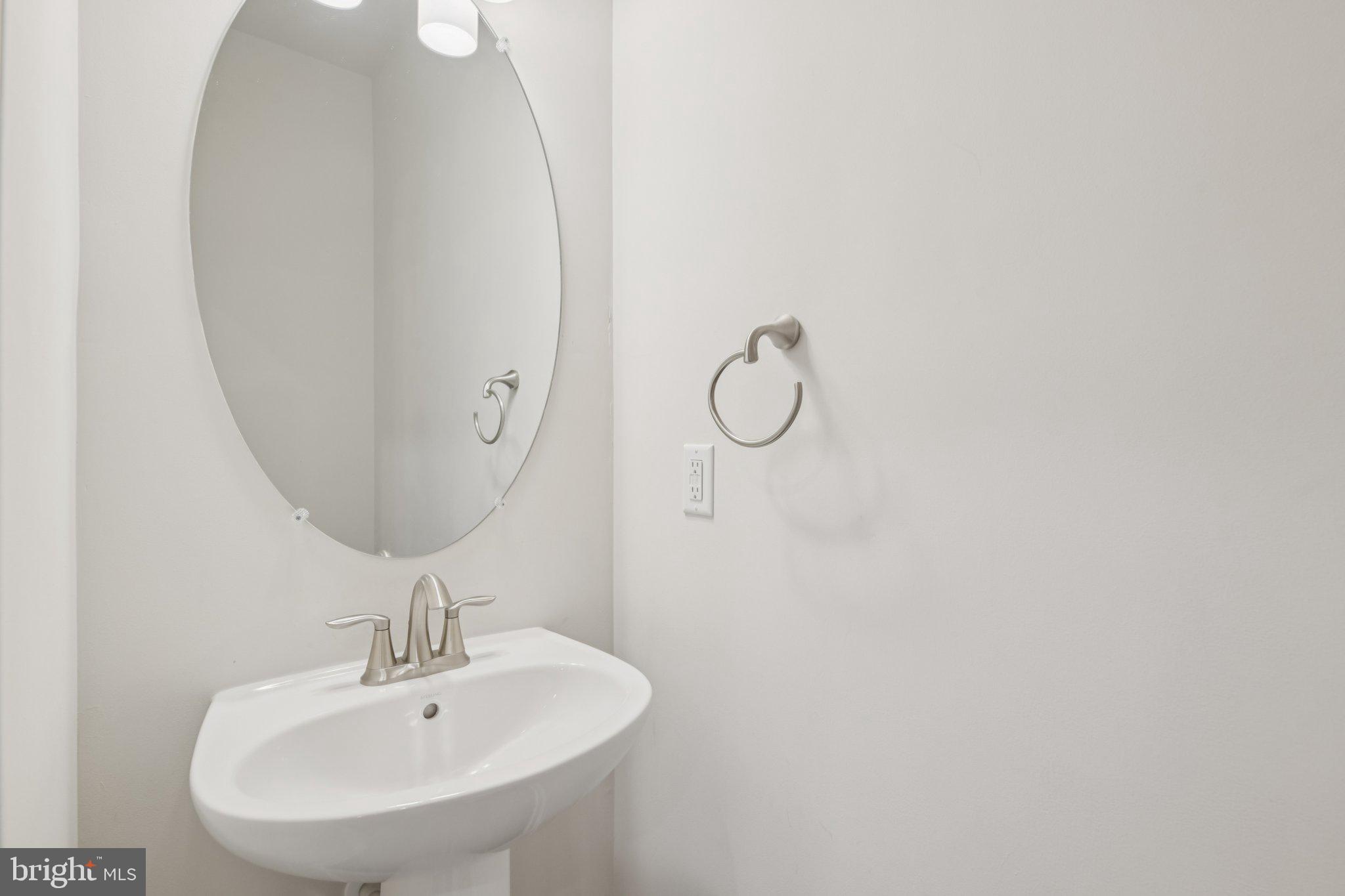 METROPOLITAN AT COLLEGE PARK - Residential