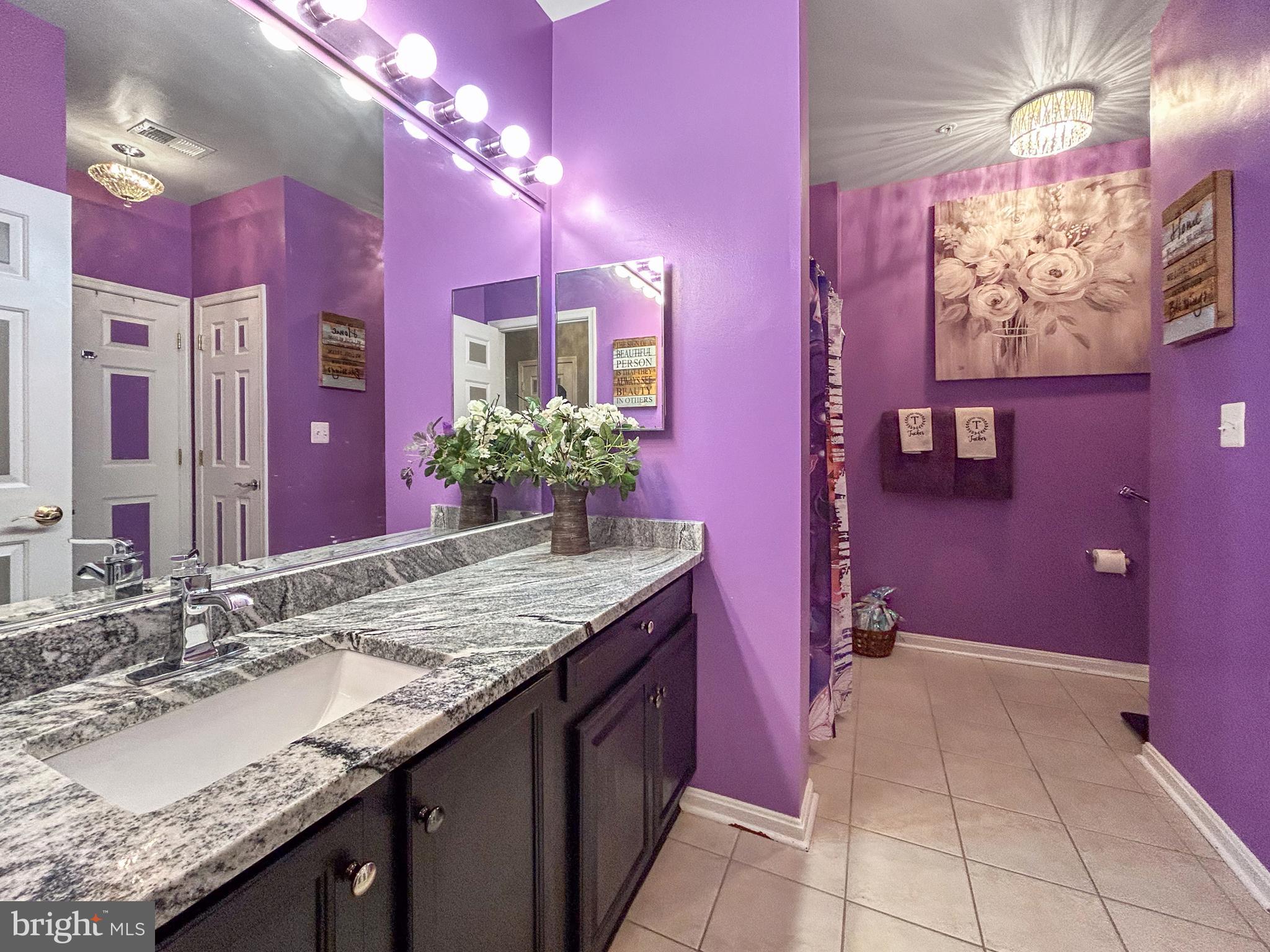 CAMERON GROVE CONDO IV> - Residential