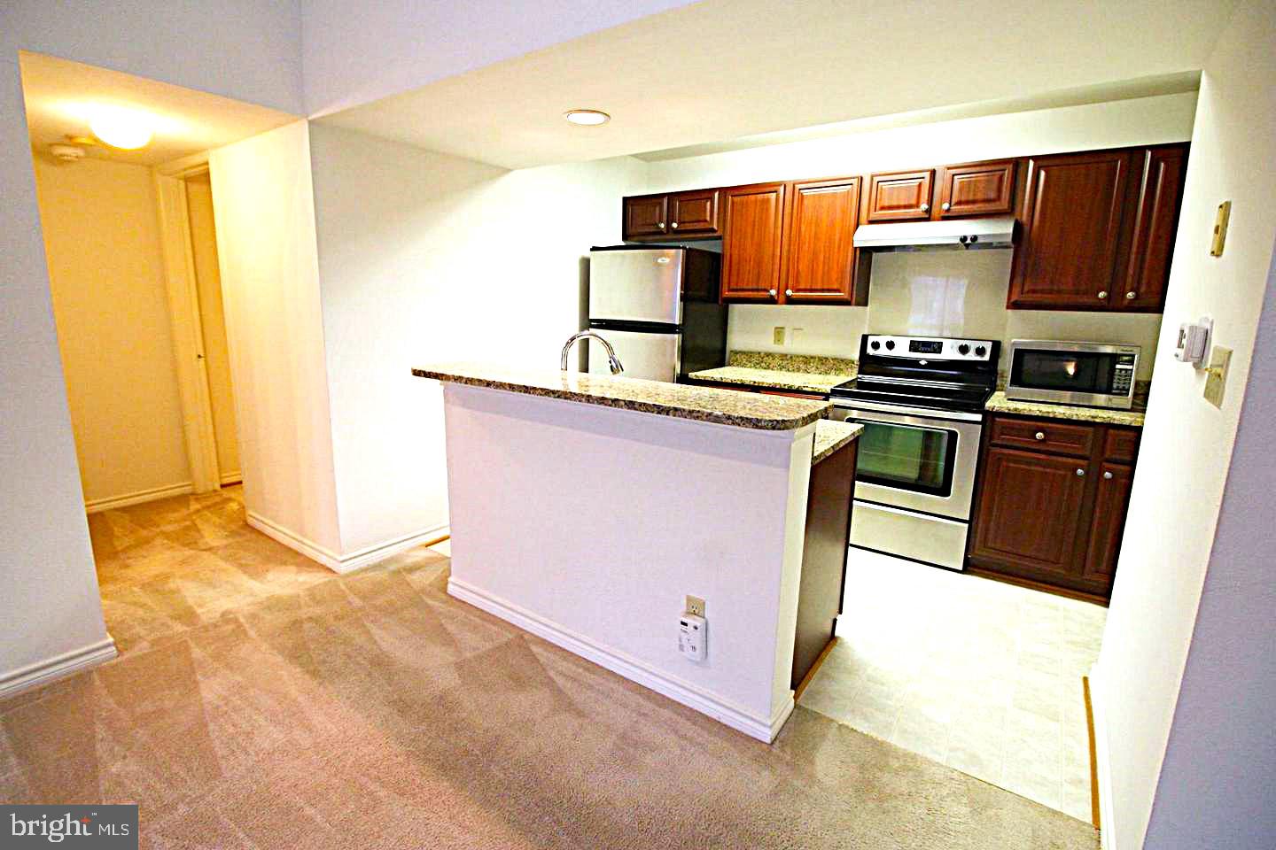 PENDERBROOK SQUARE CONDOMINIUMS - Residential Lease